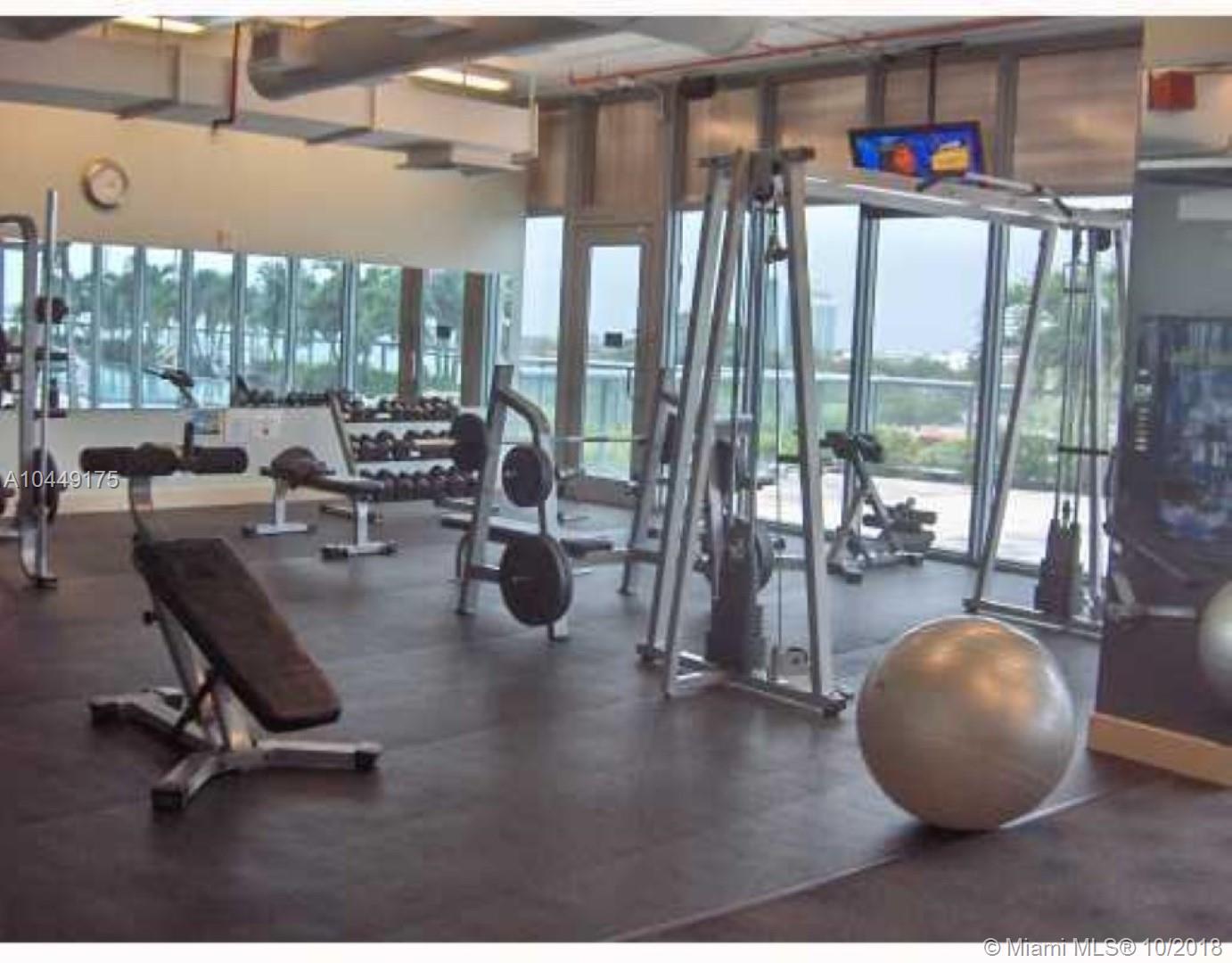 BLUE CONDO - Residential