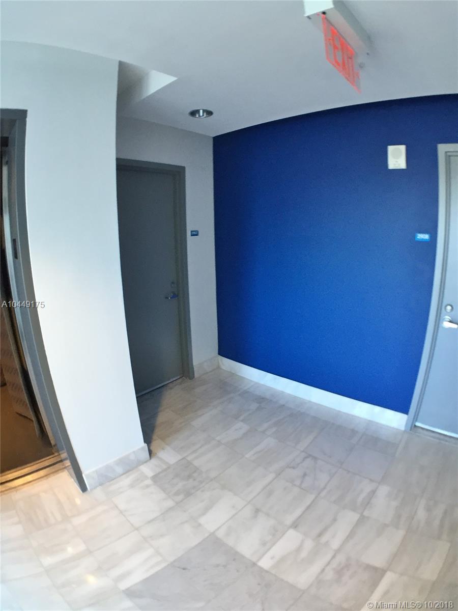 BLUE CONDO - Residential