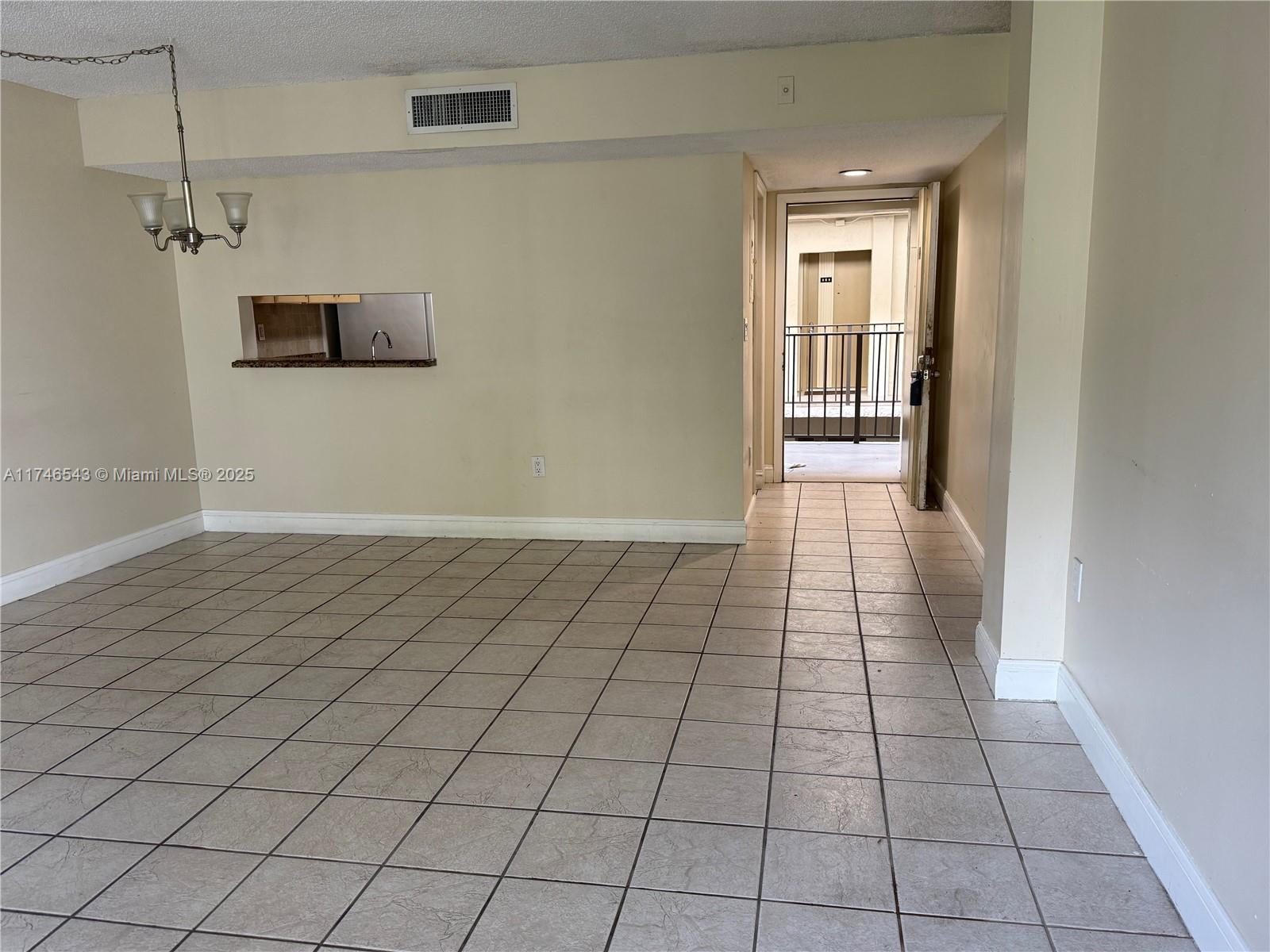 THE HORIZONS CONDO #5 - Residential