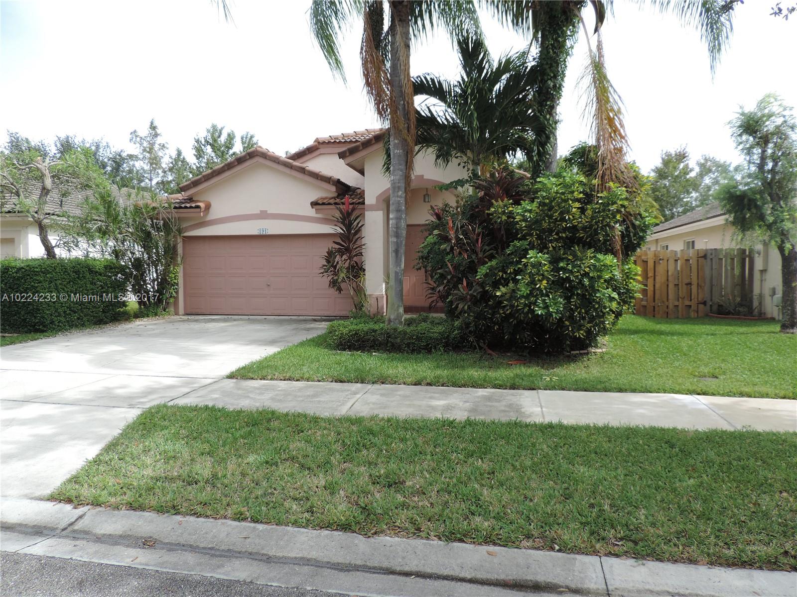 Crystal Pointe 158-10 B - Residential