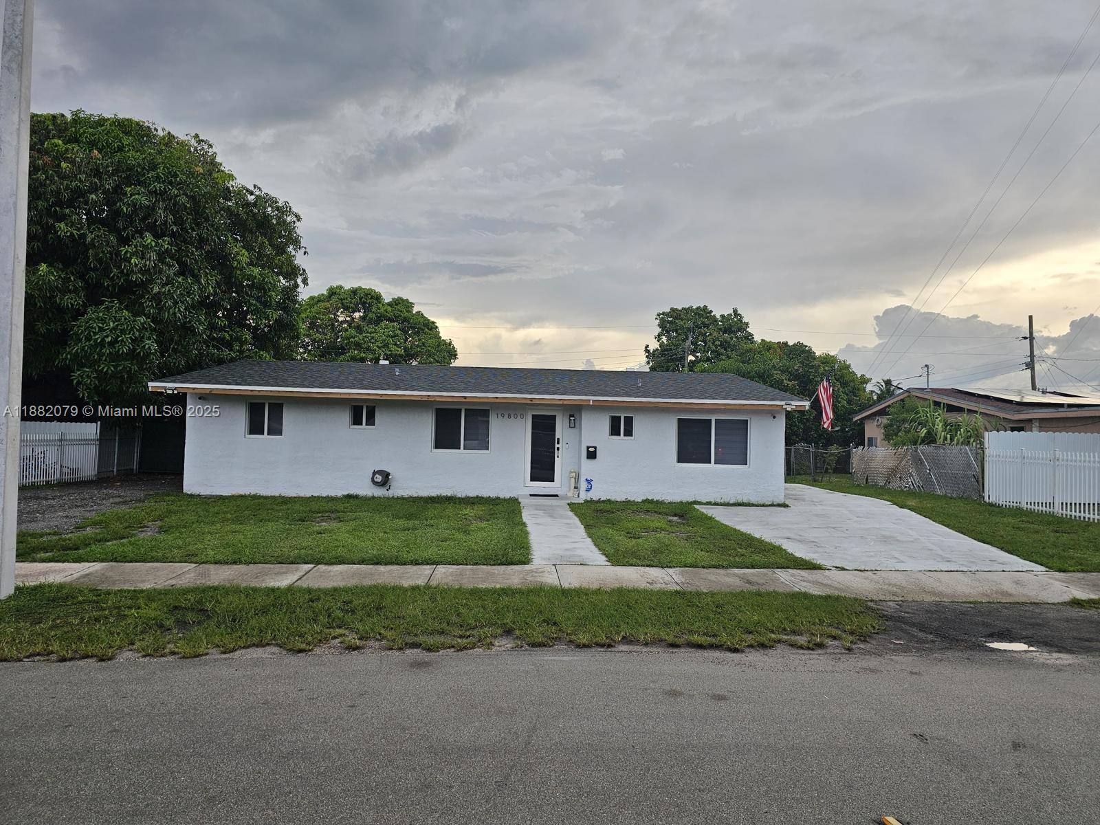 SIERRA MIRADA - Residential