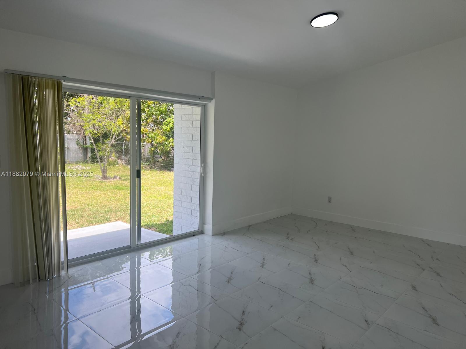 SIERRA MIRADA - Residential