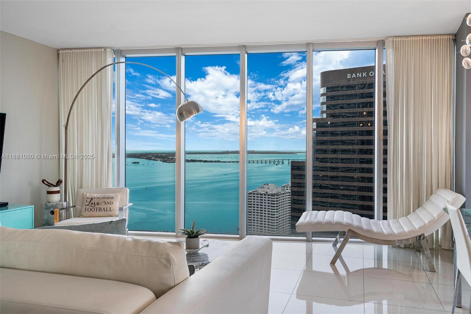 View photos, virtual tours, details... 485 Brickell Ave 3308