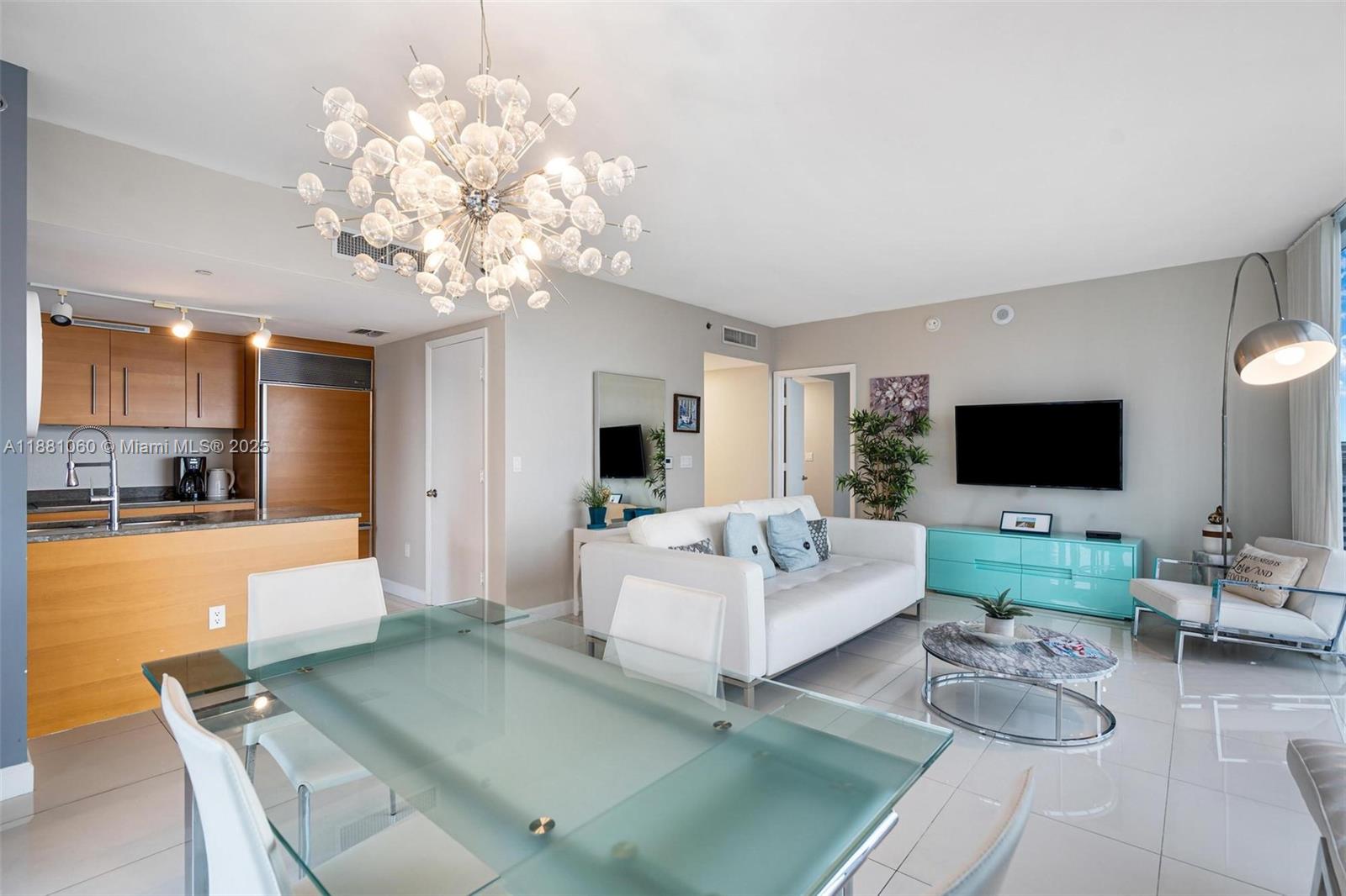 View photos, virtual tours, details... 485 Brickell Ave 3308