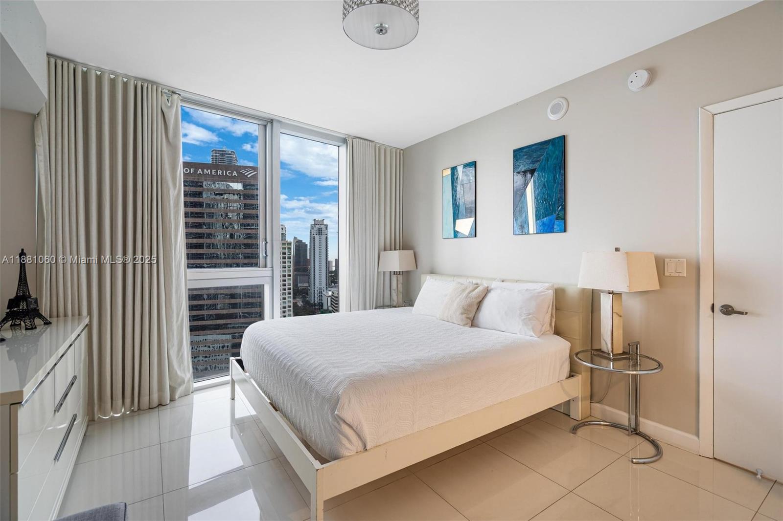 ICON BRICKELL CONDO NO 3 - Residential