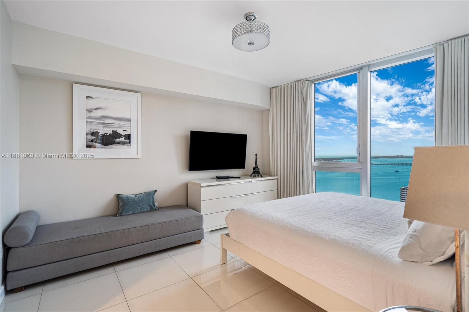 ICON BRICKELL CONDO NO 3 - Residential