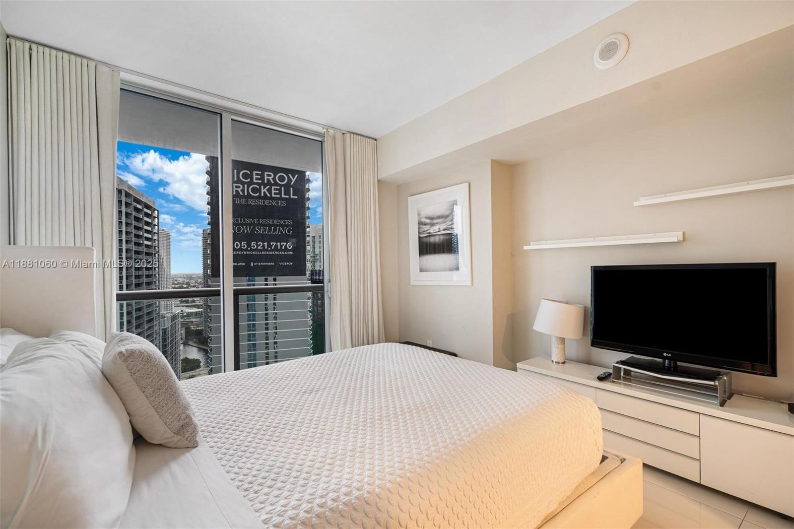 ICON BRICKELL CONDO NO 3 - Residential