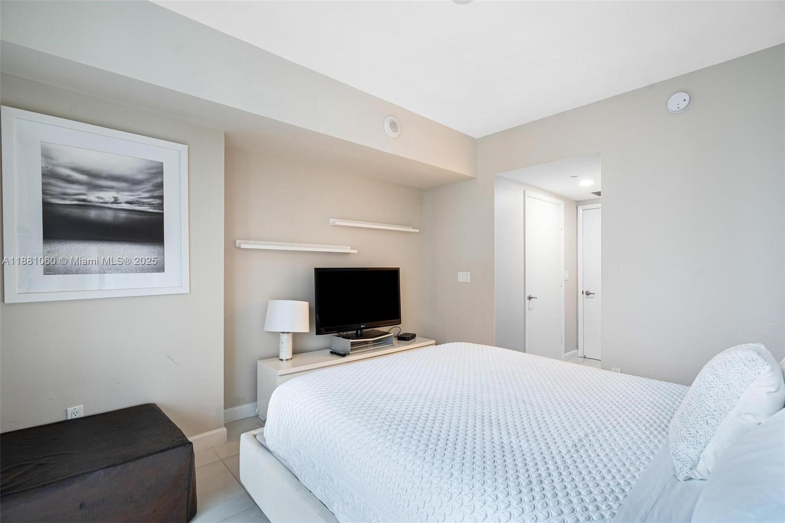 ICON BRICKELL CONDO NO 3 - Residential