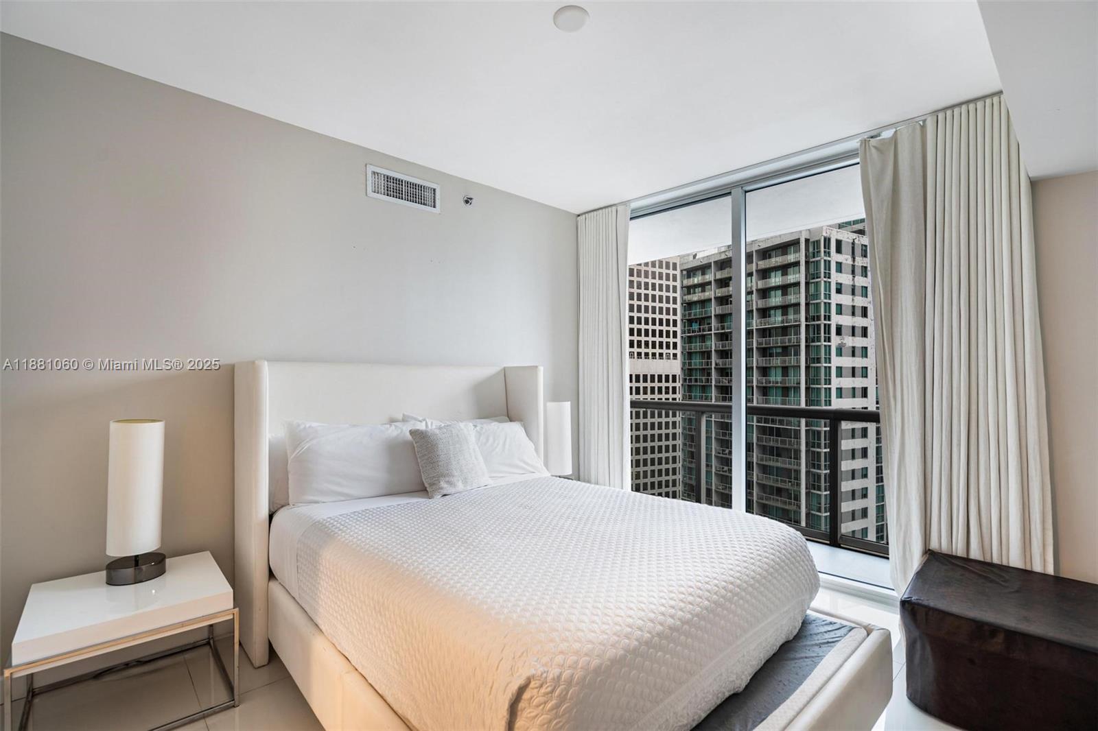 ICON BRICKELL CONDO NO 3 - Residential