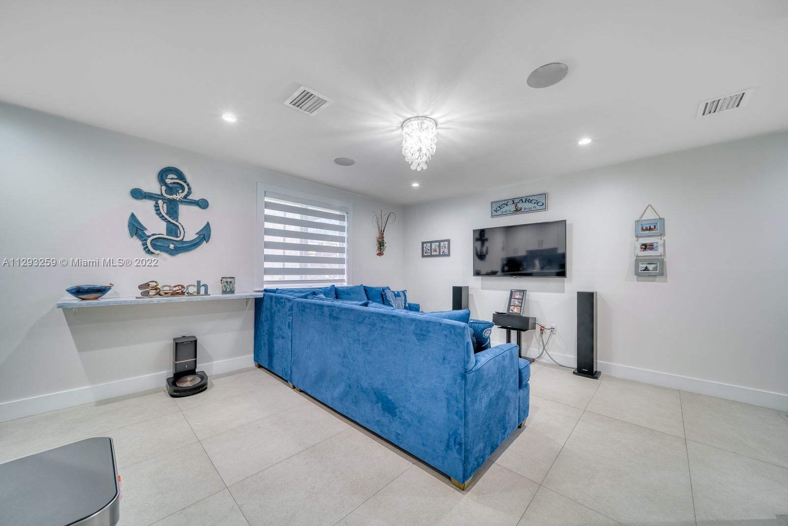 KEY LARGO OCEAN SHORES AD - Residential