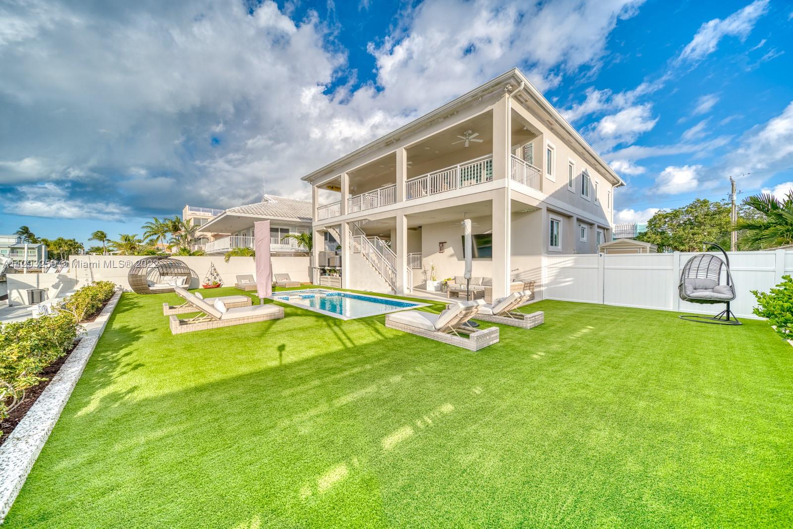 KEY LARGO OCEAN SHORES AD - Residential