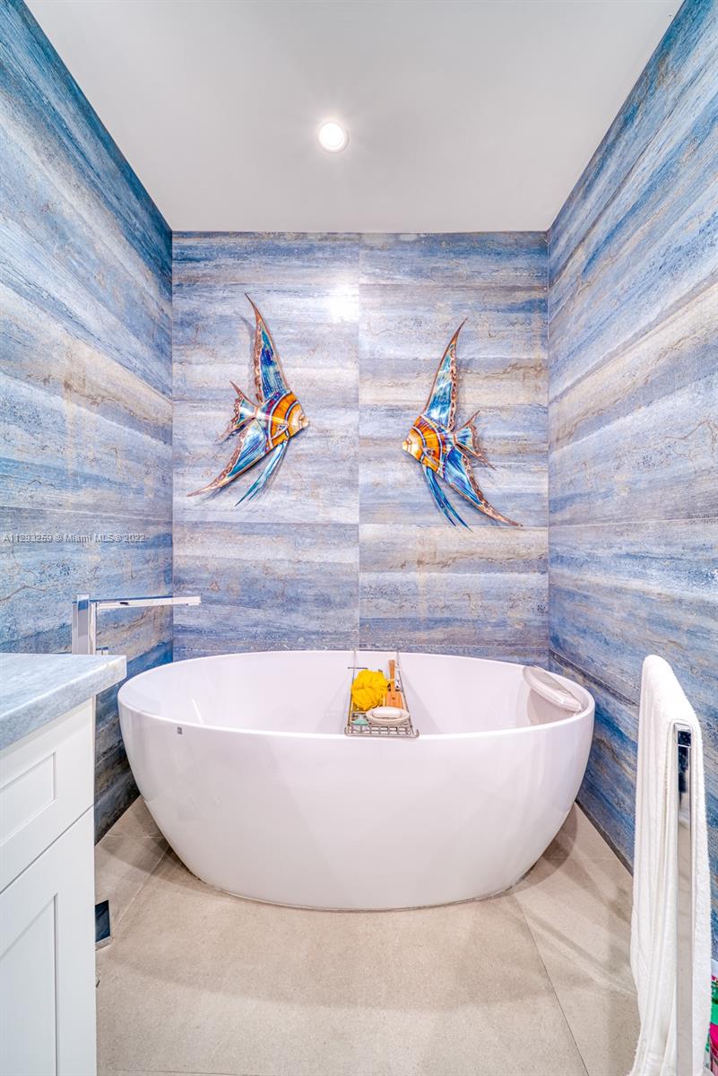 KEY LARGO OCEAN SHORES AD - Residential