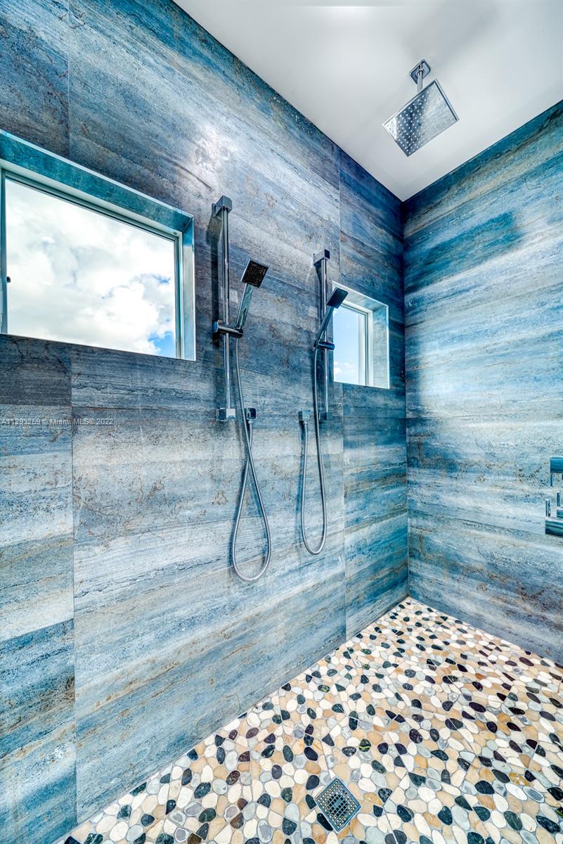 KEY LARGO OCEAN SHORES AD - Residential