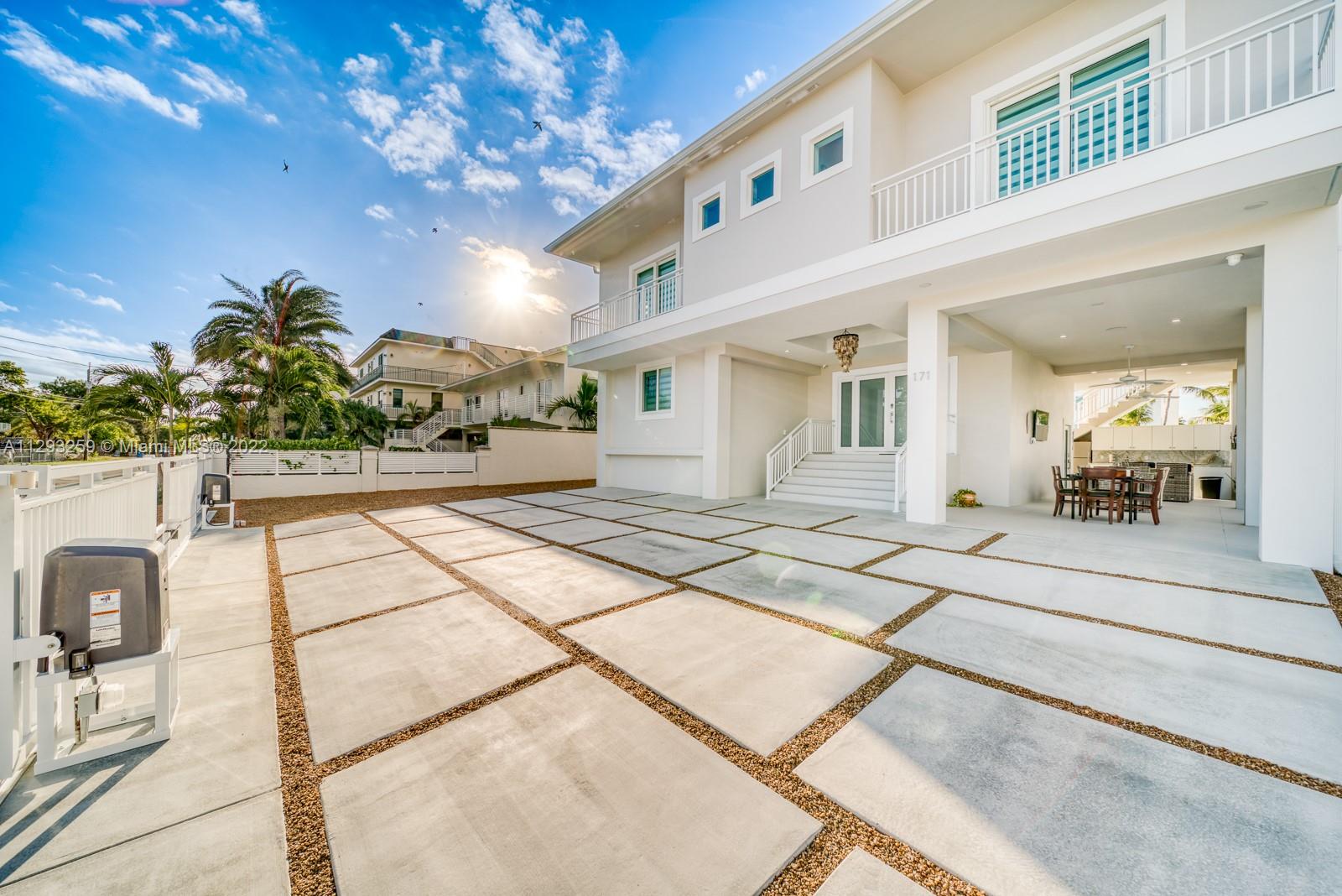 KEY LARGO OCEAN SHORES AD - Residential