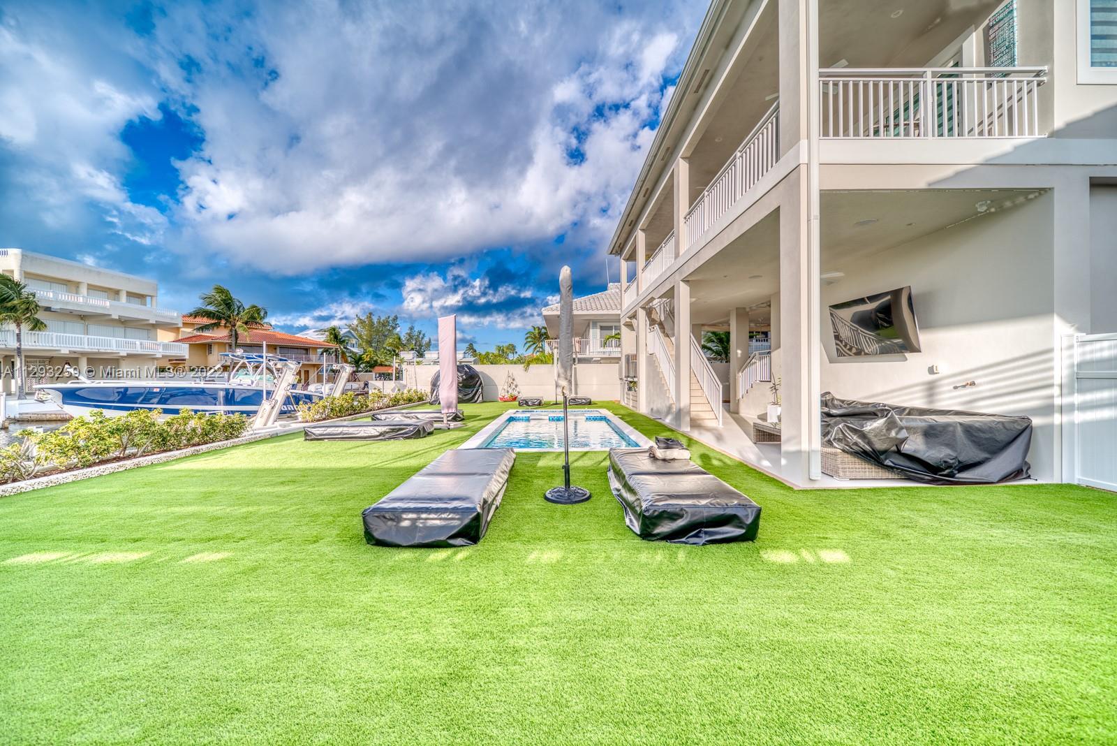 KEY LARGO OCEAN SHORES AD - Residential