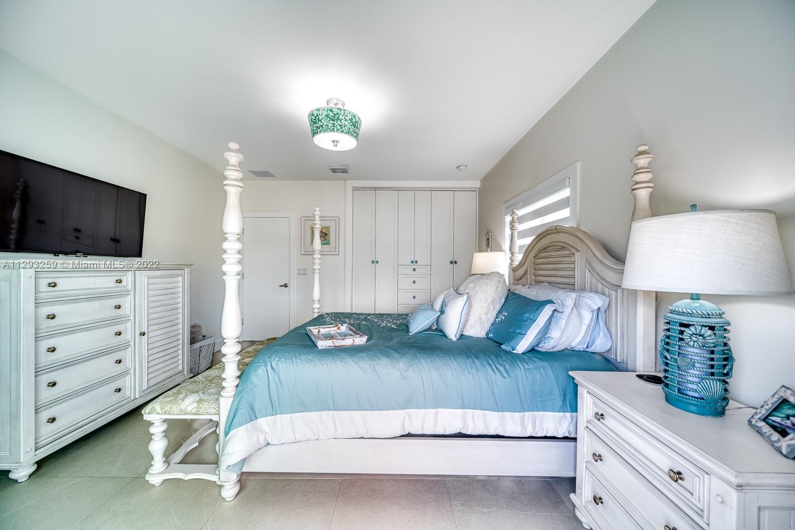 KEY LARGO OCEAN SHORES AD - Residential