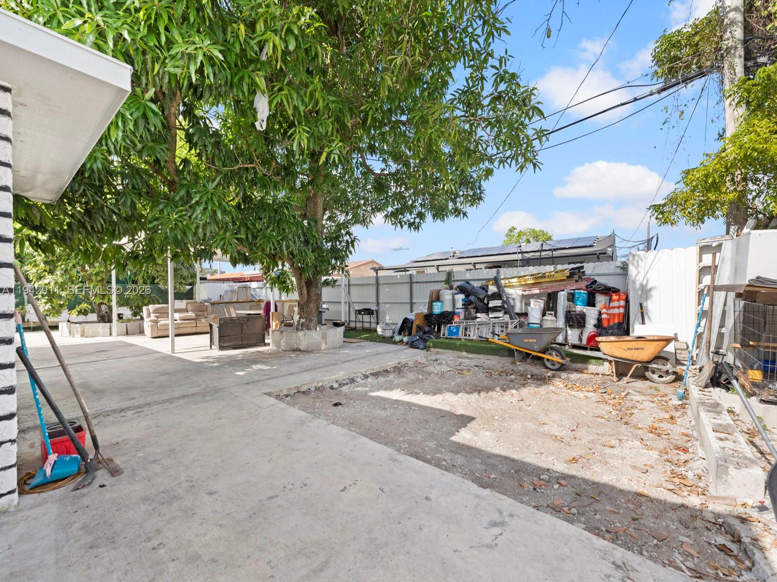 PALM SPRINGS 2ND ADDN - Residential