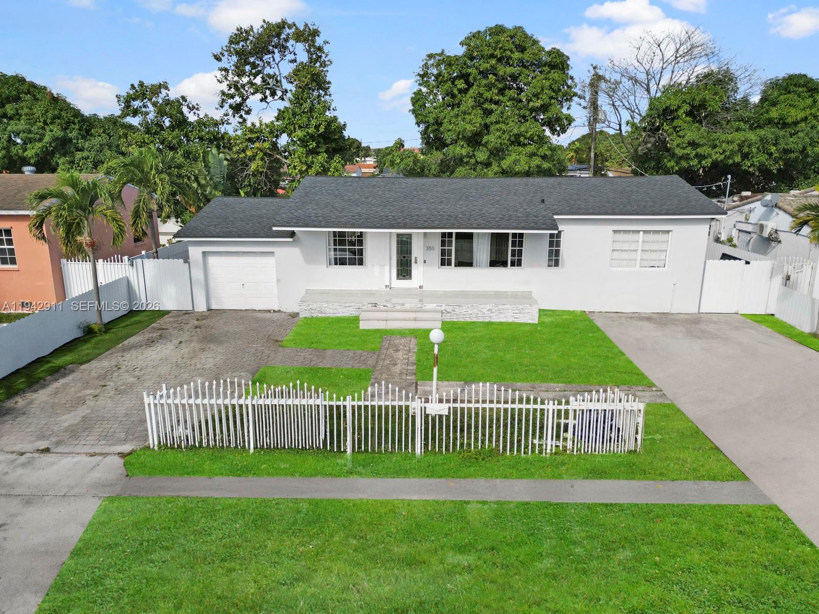 PALM SPRINGS 2ND ADDN - Residential