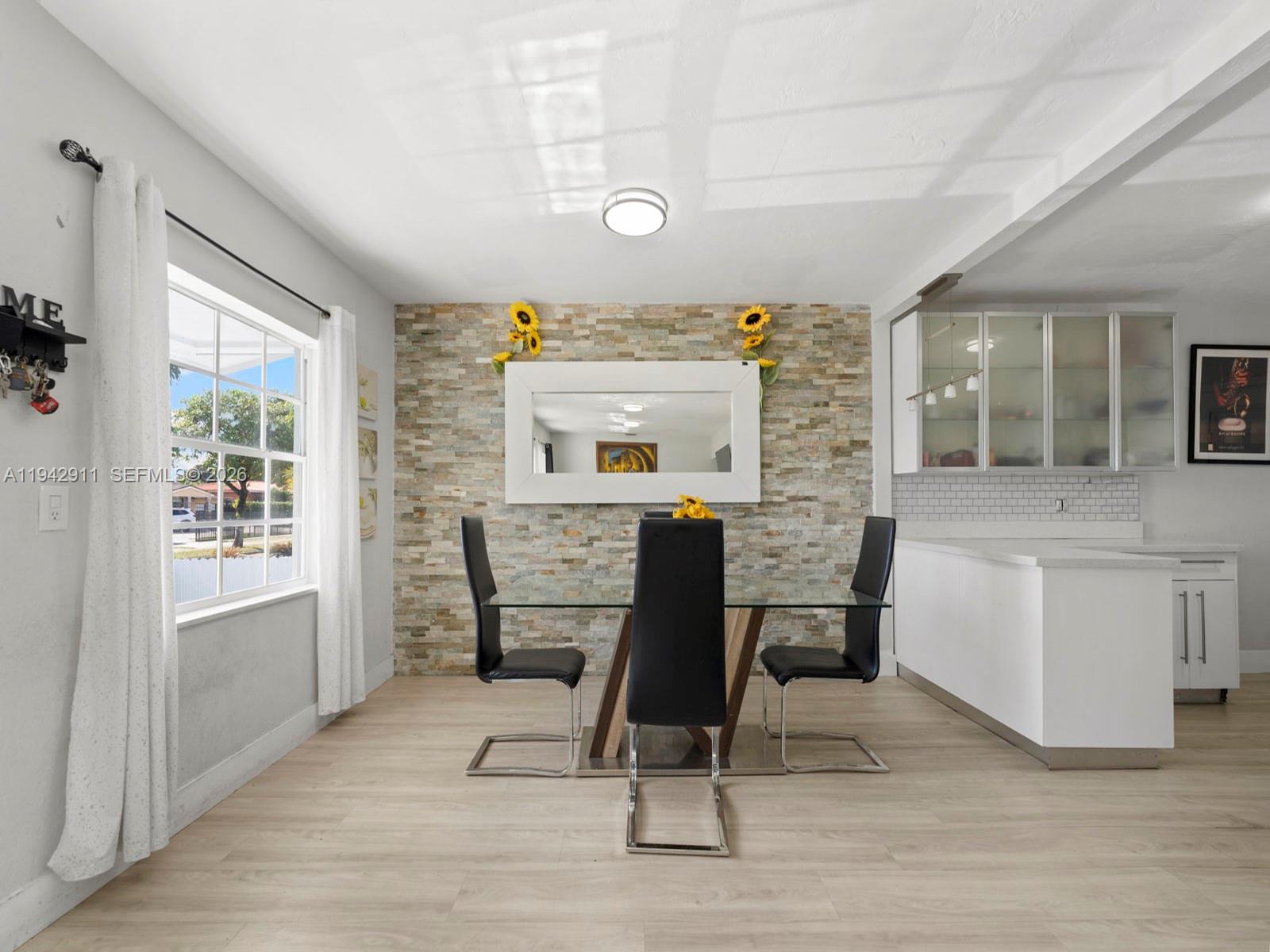 PALM SPRINGS 2ND ADDN - Residential