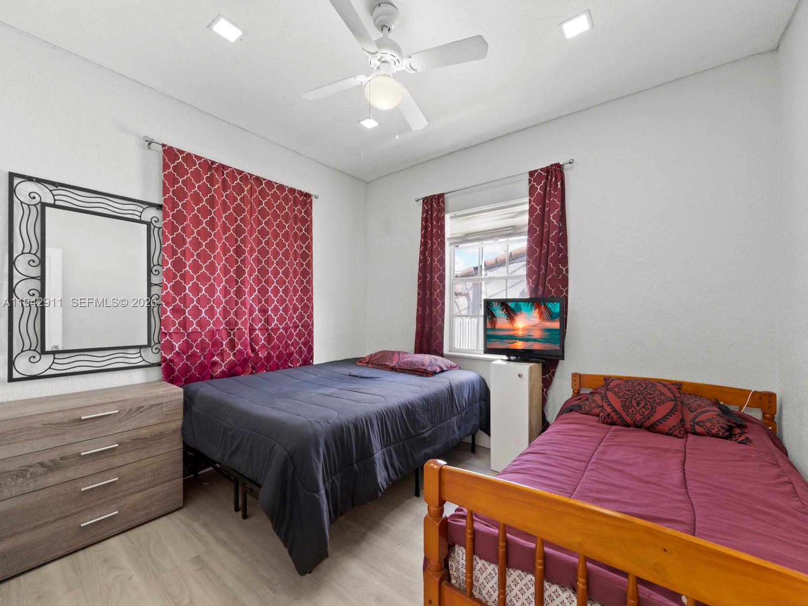 PALM SPRINGS 2ND ADDN - Residential