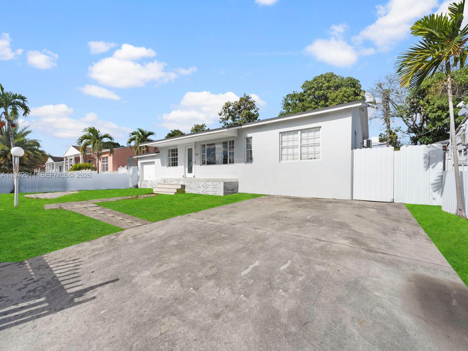 PALM SPRINGS 2ND ADDN - Residential