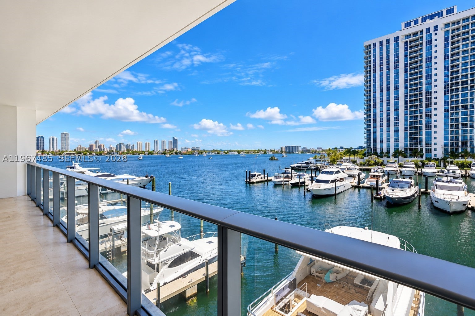 17301 Biscayne Blvd 305