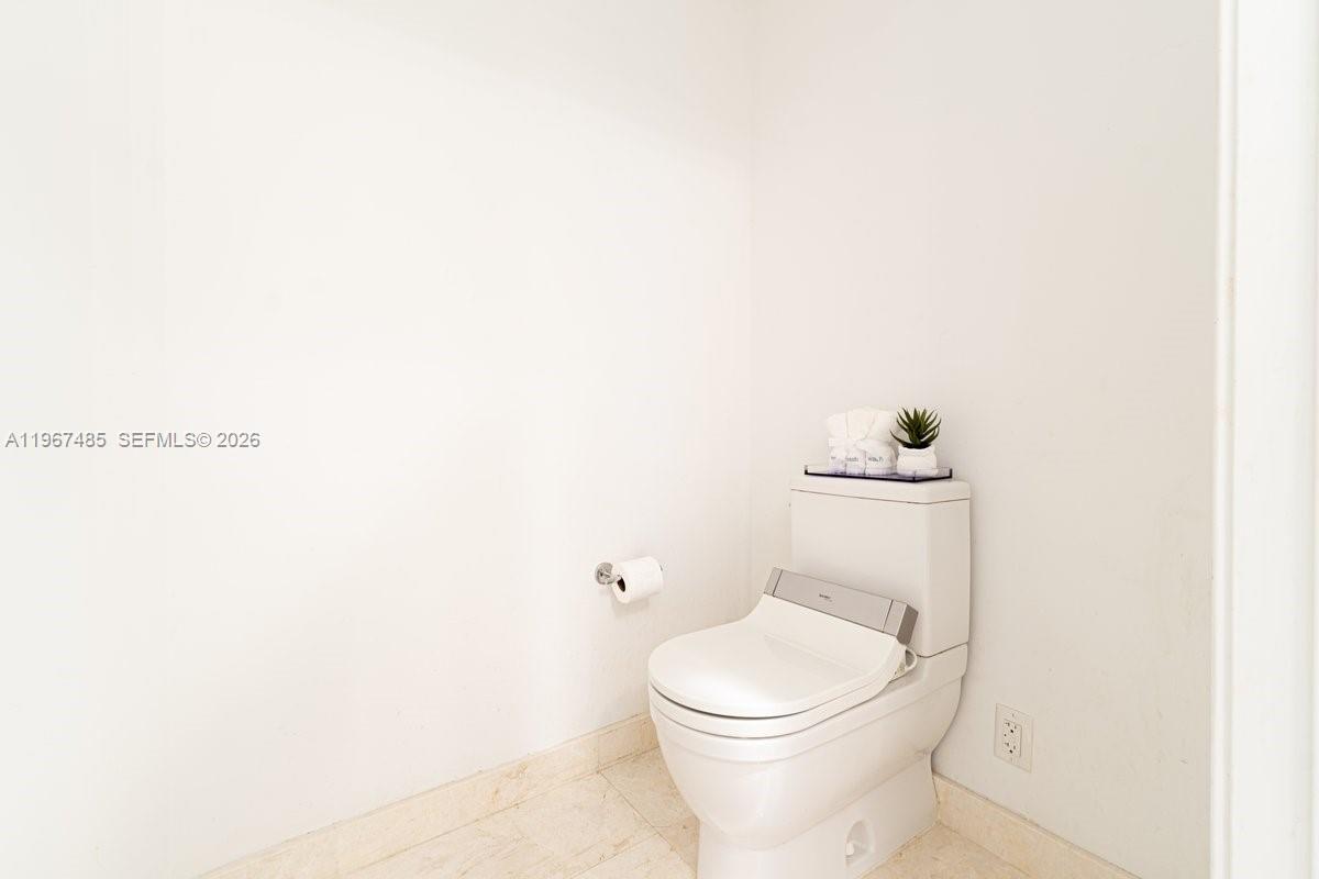 MARINA PALMS RESIDENCES N - Residential