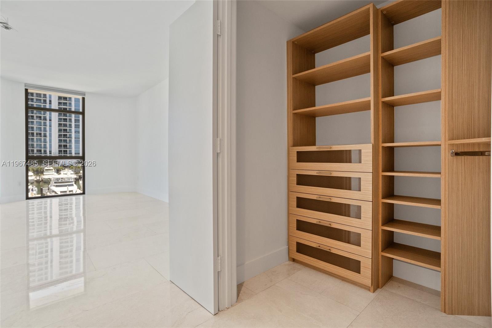 MARINA PALMS RESIDENCES N - Residential