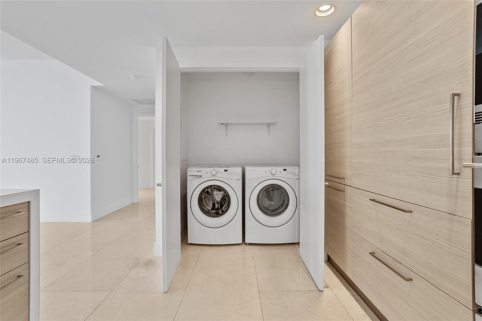 MARINA PALMS RESIDENCES N - Residential