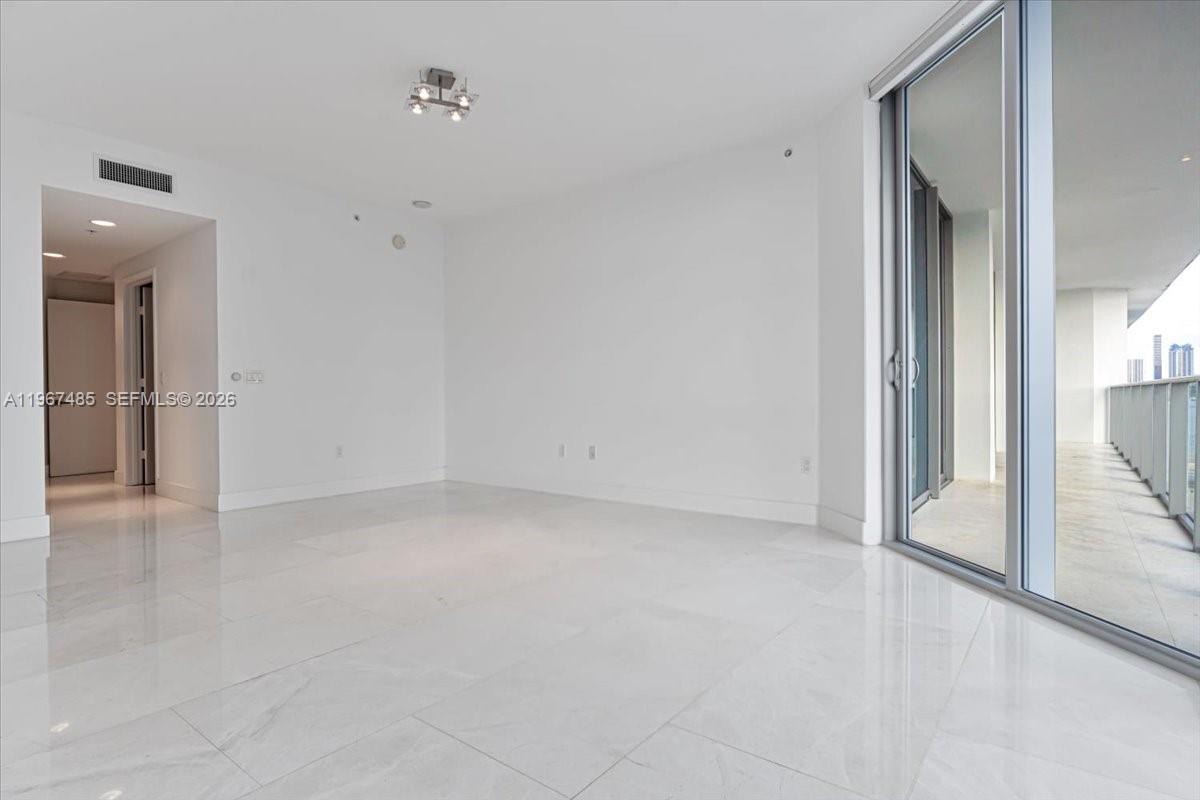 MARINA PALMS RESIDENCES N - Residential