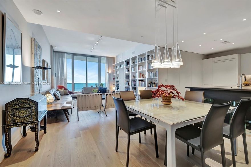 Experience luxury waterfront life in Coconut Grove with this 2-bedroom unit in the iconic Grovenor House, designed by its architect owner. Boasting unparalleled views, the unit features bespoke improvements like built-ins, LED lighting, and hardwood floors. The spacious interior includes an 11-foot high ceiling, a 378 sq ft terrace, and a private elevator foyer. High-end Subzero and Miele appliances and a large custom pantry cater to culinary enthusiasts.
Embrace a high-end lifestyle with top-tier amenities: a gym, spa, pool, hot tub, BBQ area, tennis court, children’s facilities, 24hr concierge, and valet parking. This rare gem epitomizes luxury living in Miami’s trendiest neighborhood.