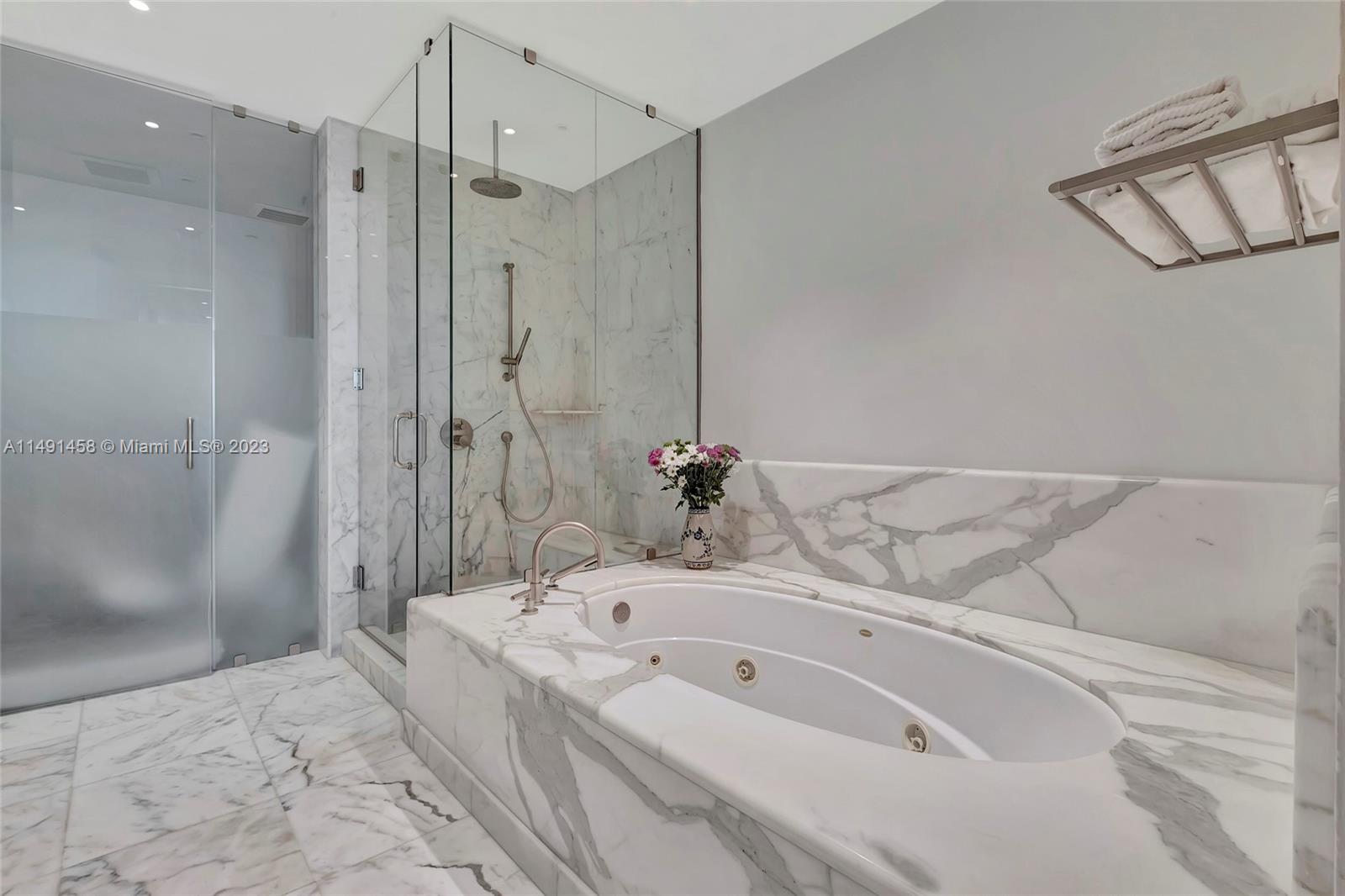 GROVENOR HOUSE CONDO - Residential