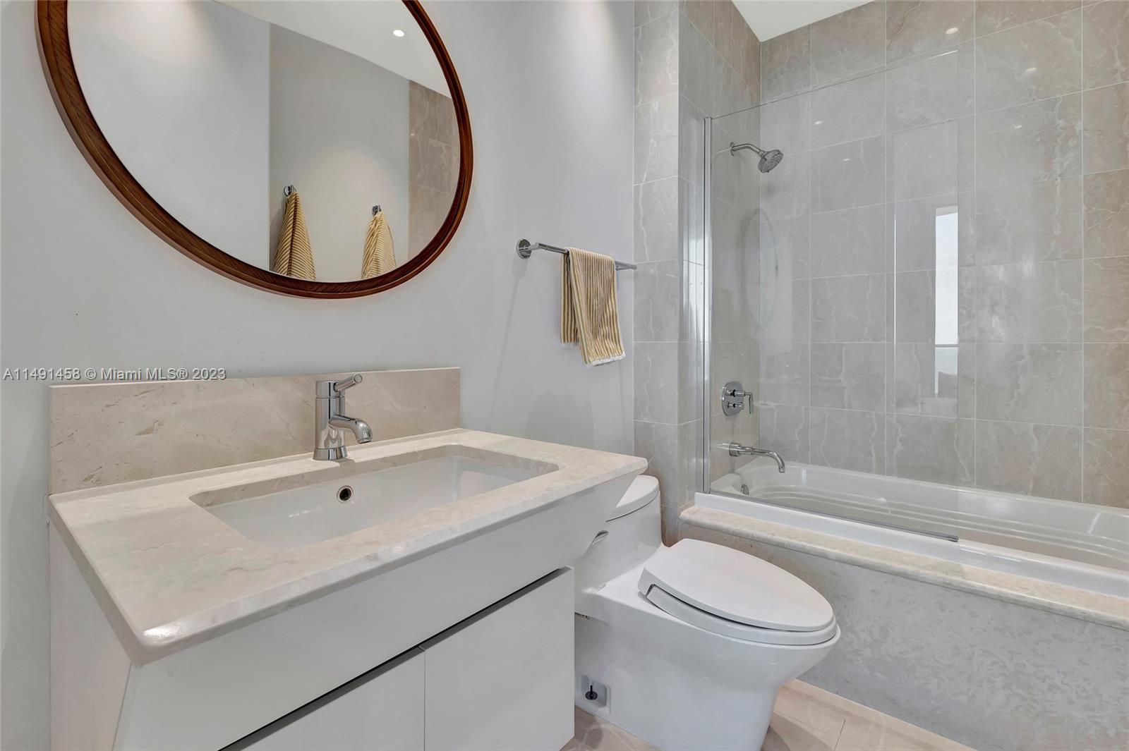 GROVENOR HOUSE CONDO - Residential