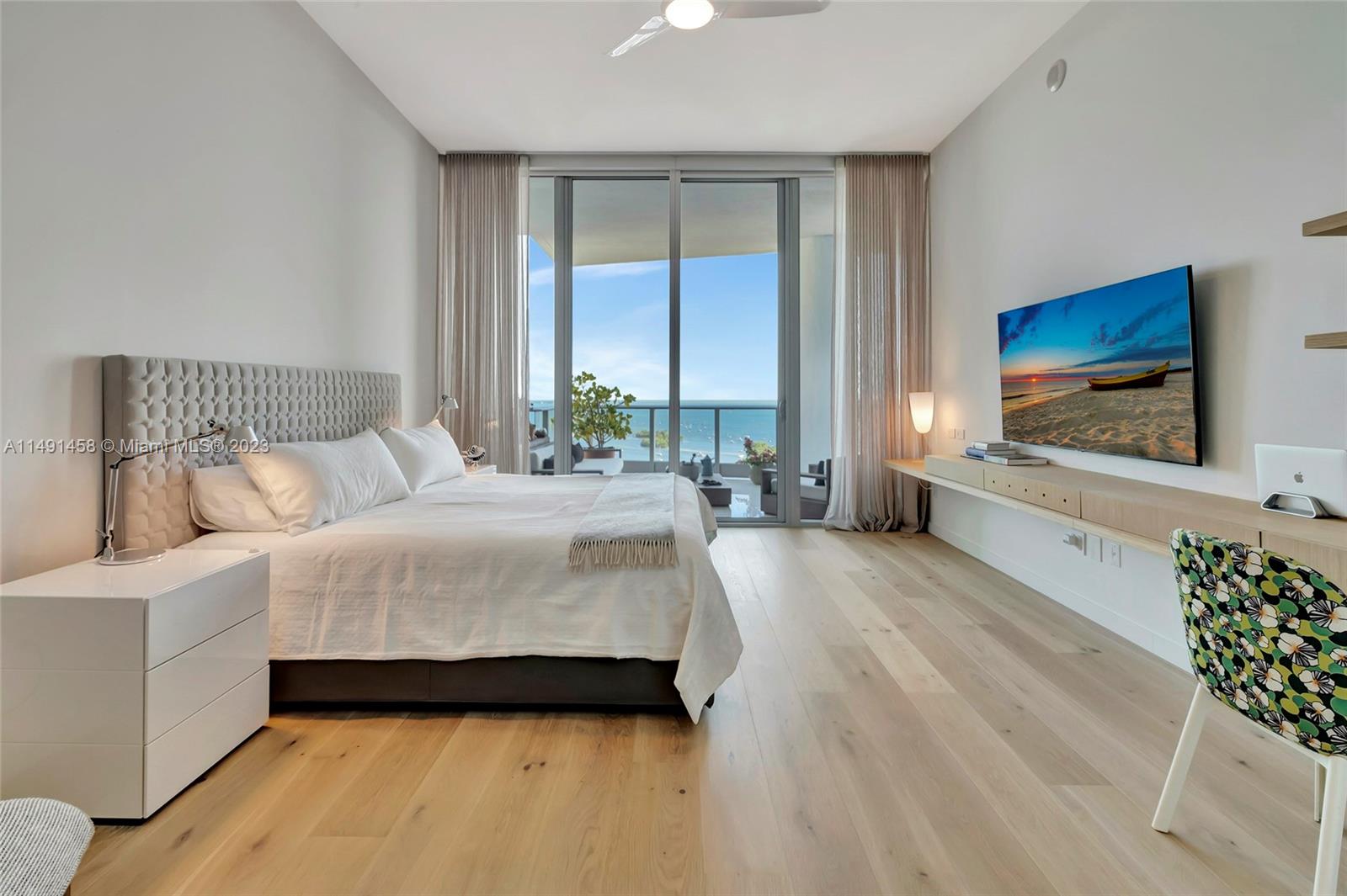 GROVENOR HOUSE CONDO - Residential