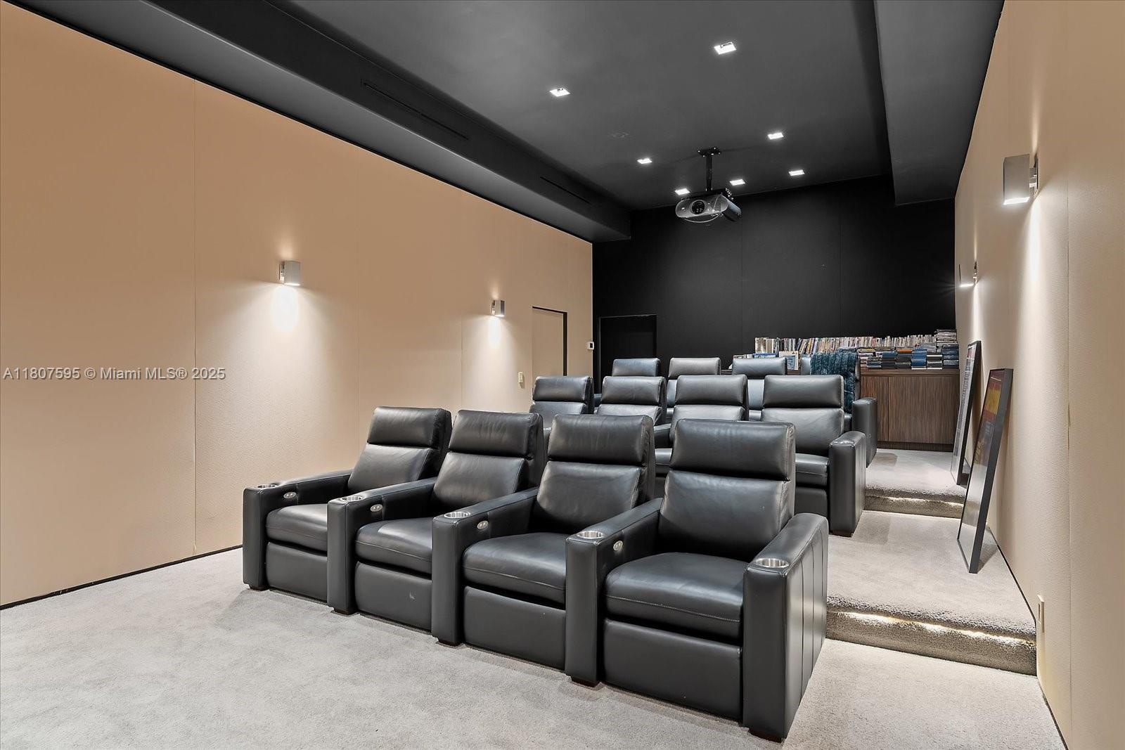 LINDBERG LANDING - Residential