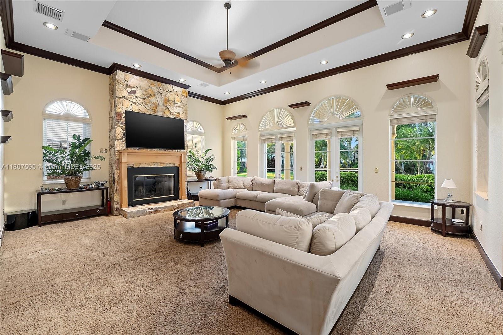 LINDBERG LANDING - Residential