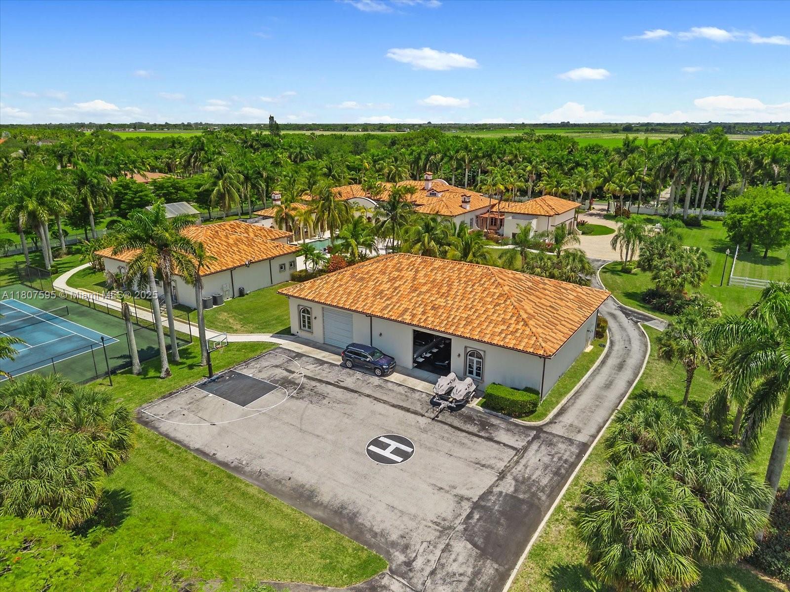 LINDBERG LANDING - Residential