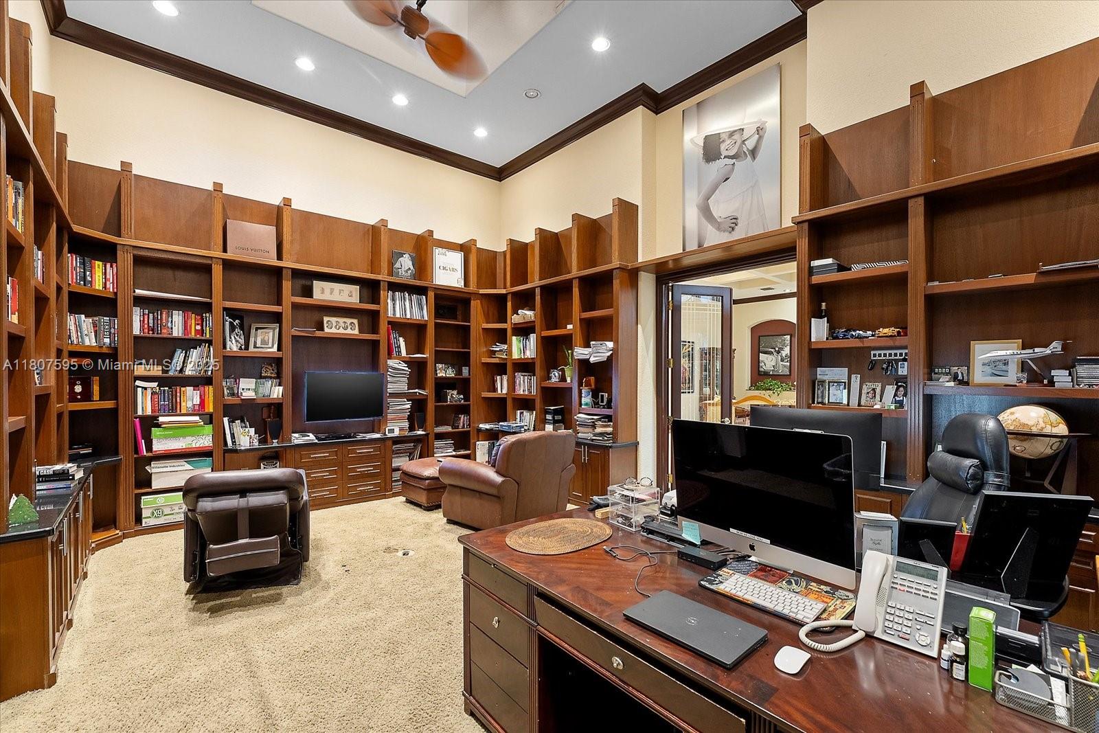 LINDBERG LANDING - Residential