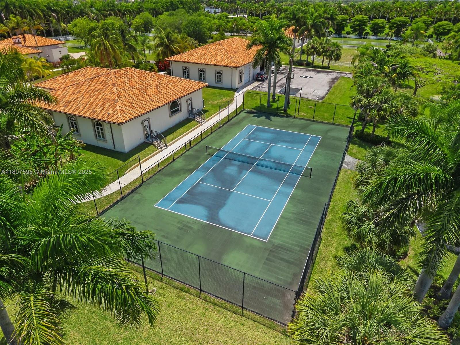 LINDBERG LANDING - Residential