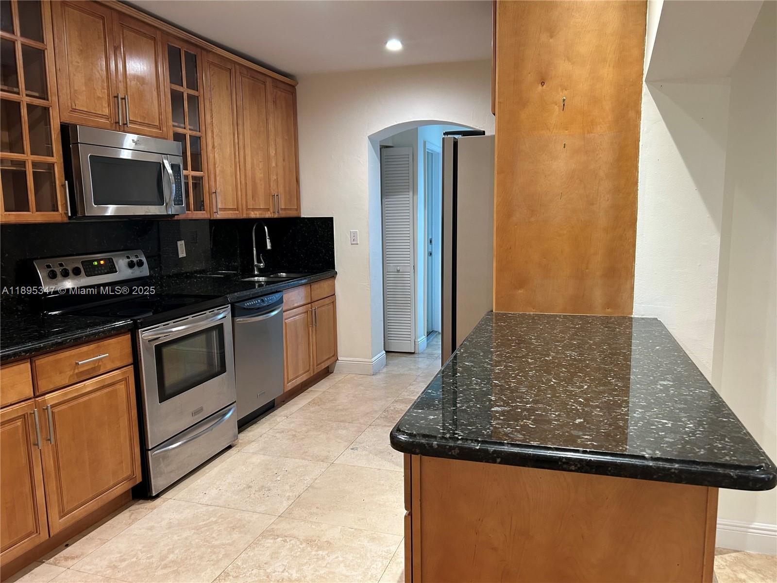 CORAL ESTATES - Residential Lease