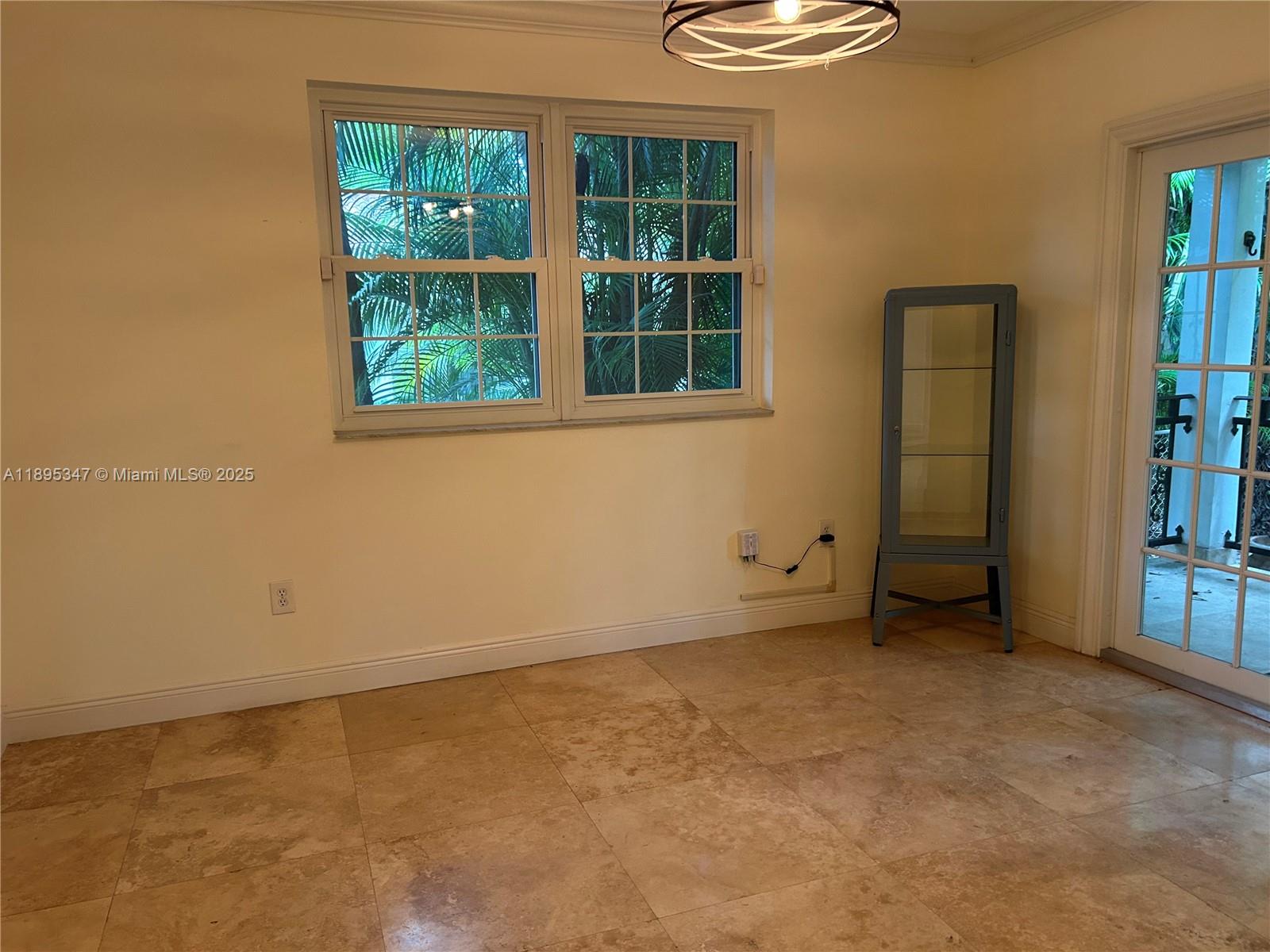 CORAL ESTATES - Residential Lease