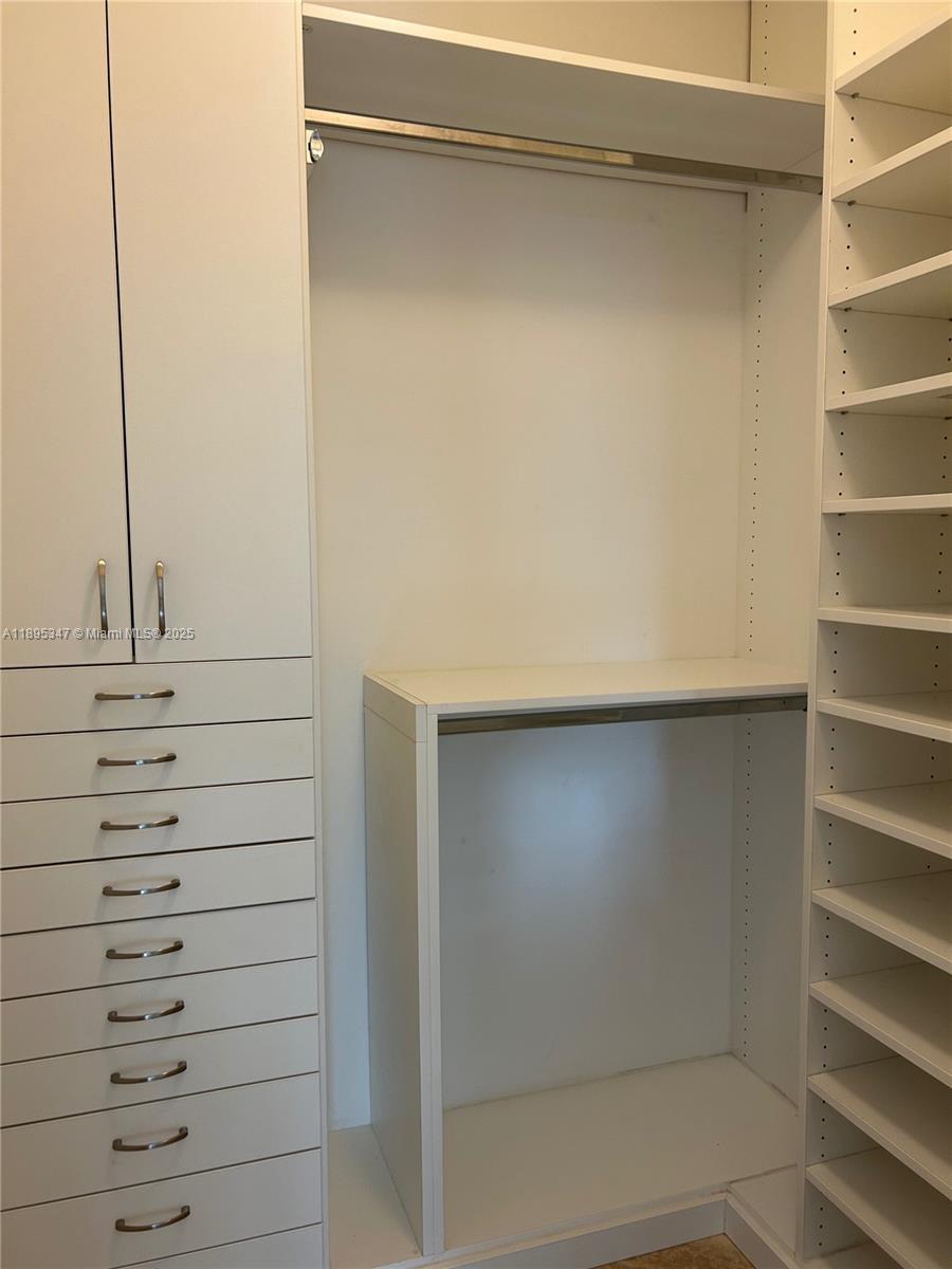 CORAL ESTATES - Residential Lease