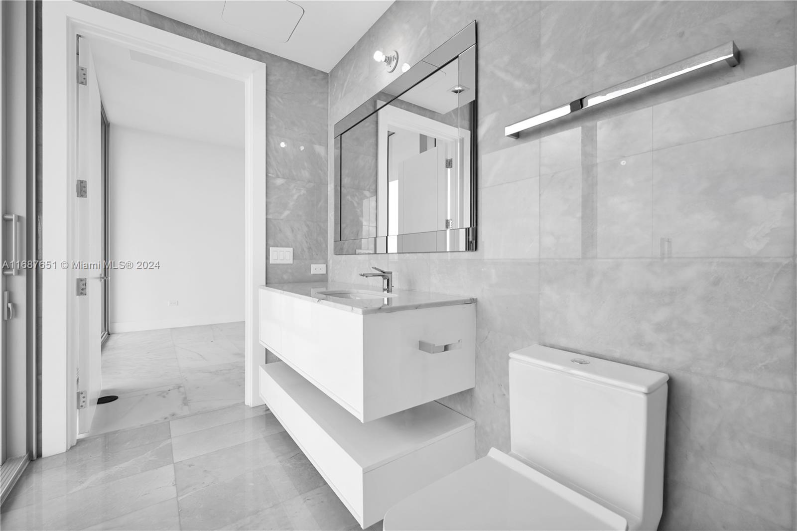 NORTH BISCAYNE BEACH AMEN - Residential