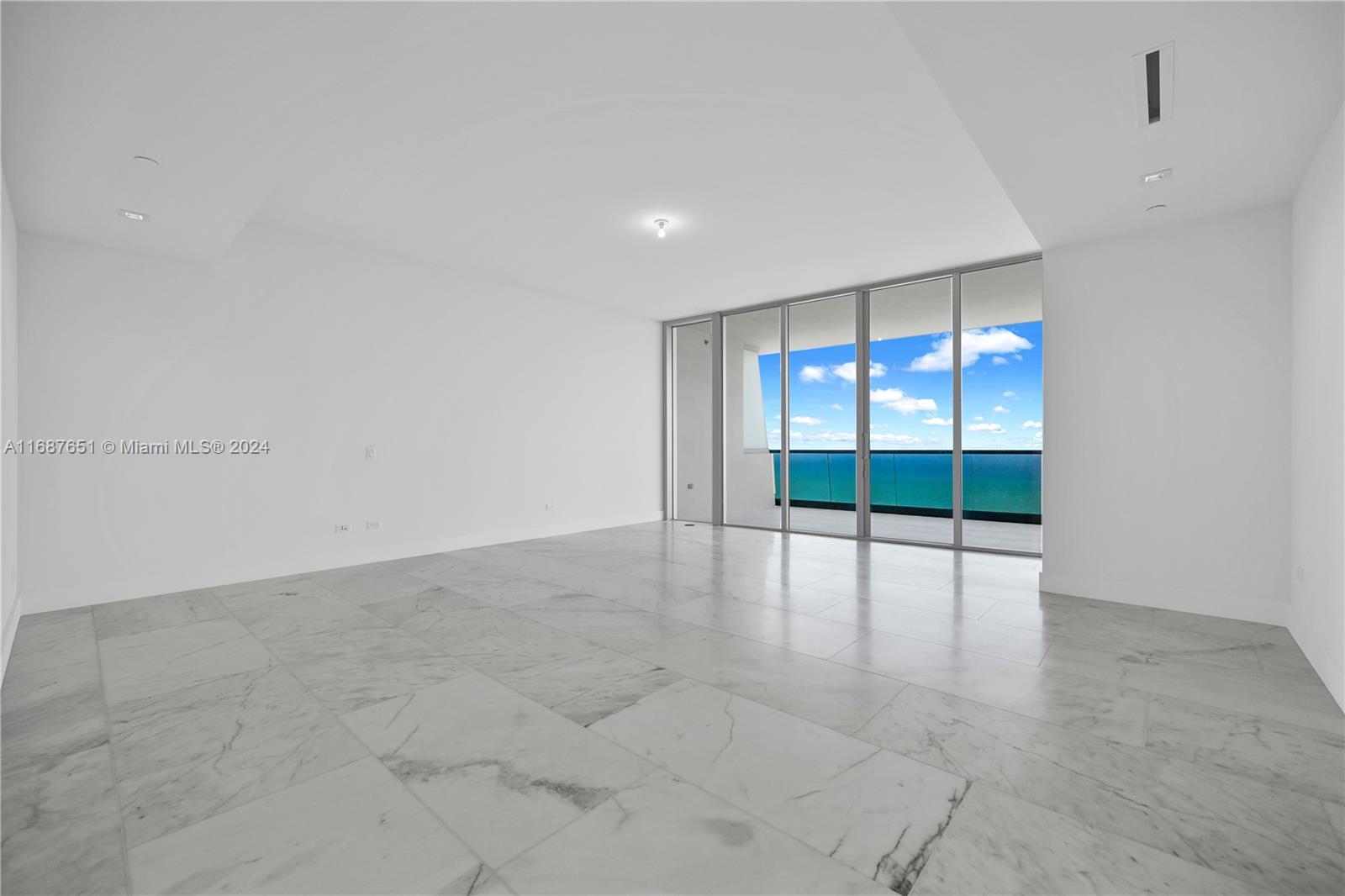 NORTH BISCAYNE BEACH AMEN - Residential