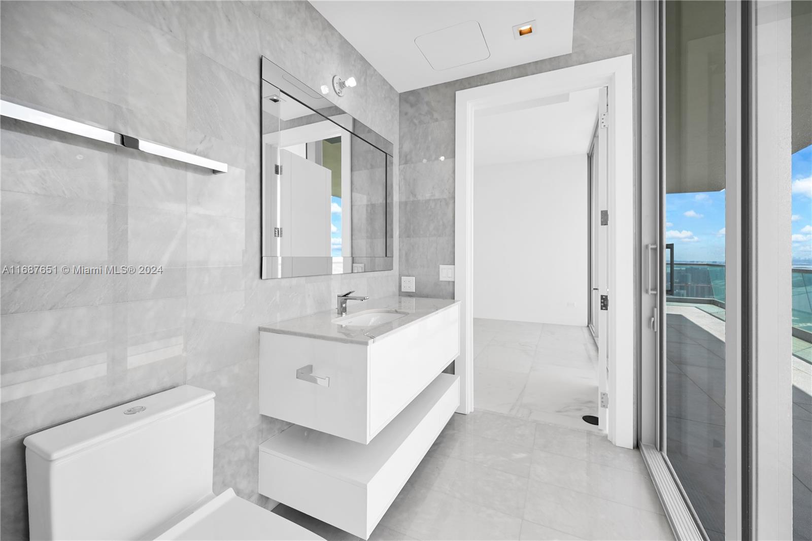 NORTH BISCAYNE BEACH AMEN - Residential