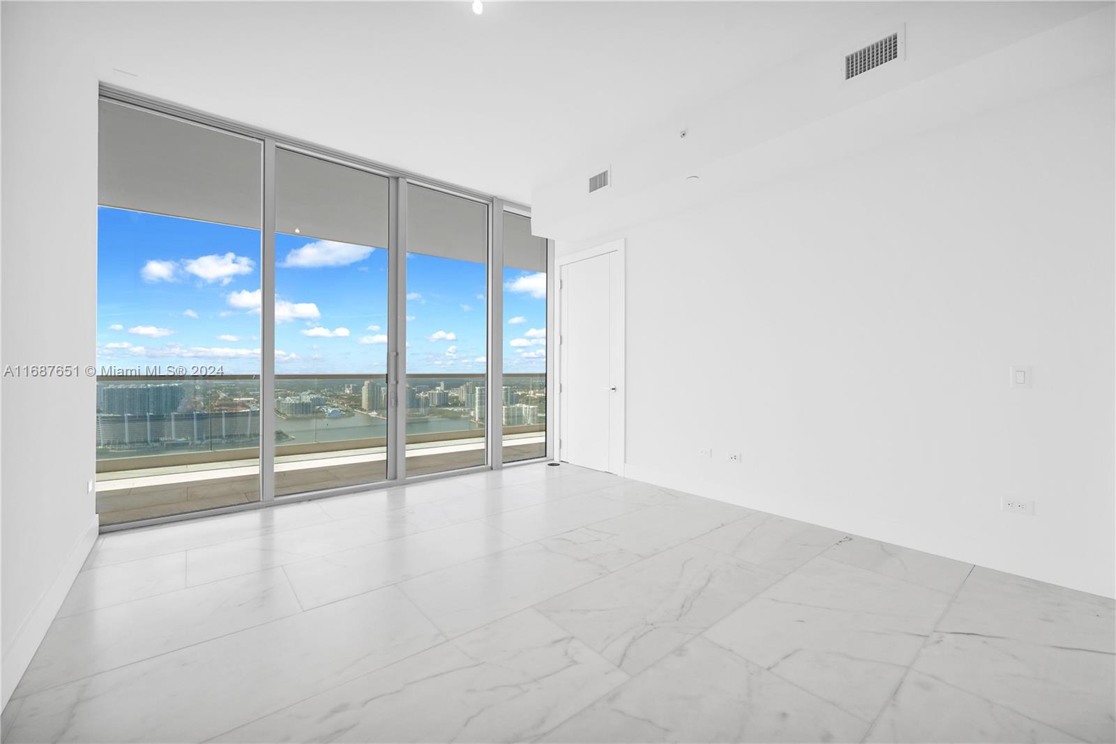 NORTH BISCAYNE BEACH AMEN - Residential