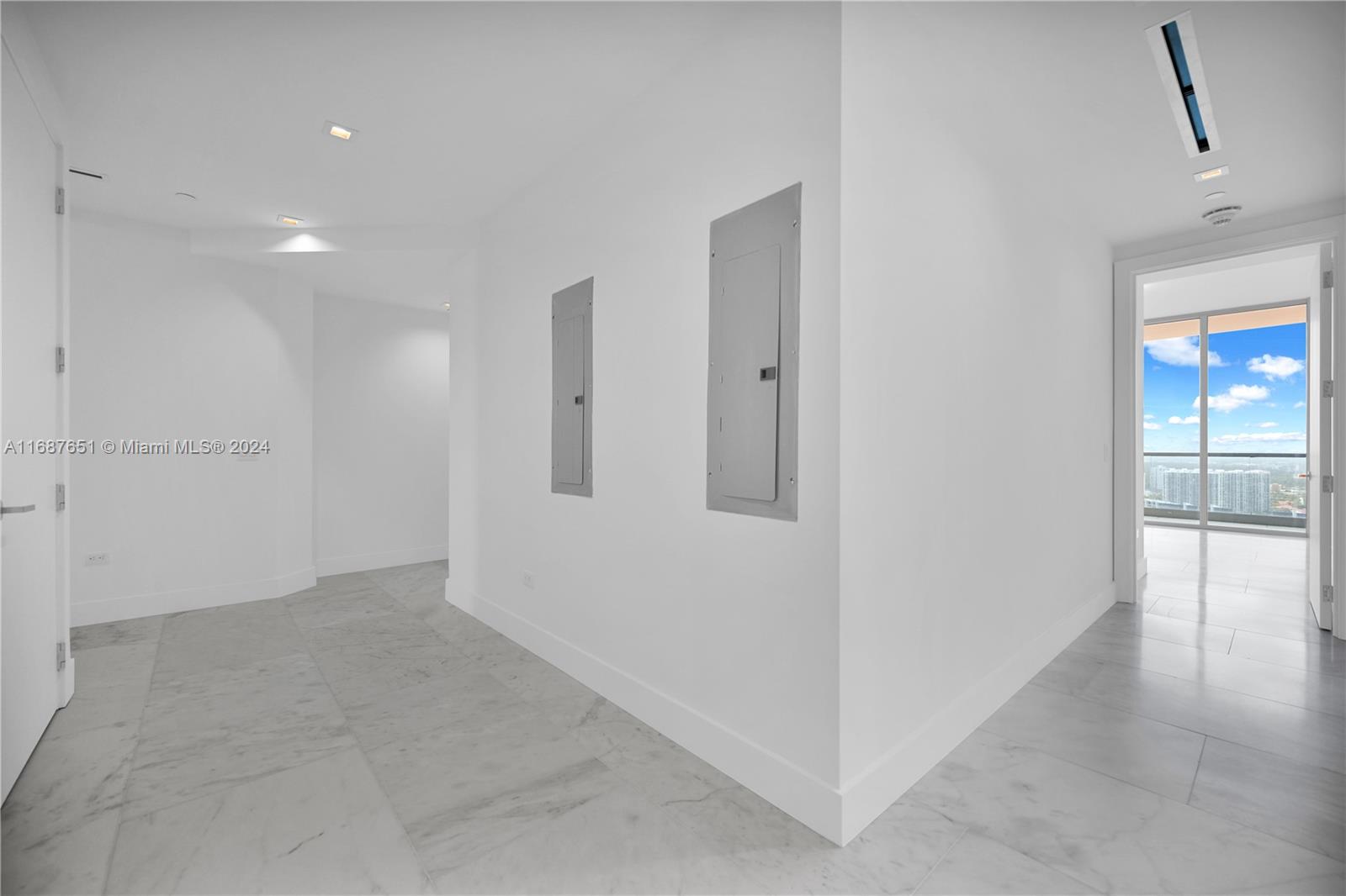 NORTH BISCAYNE BEACH AMEN - Residential