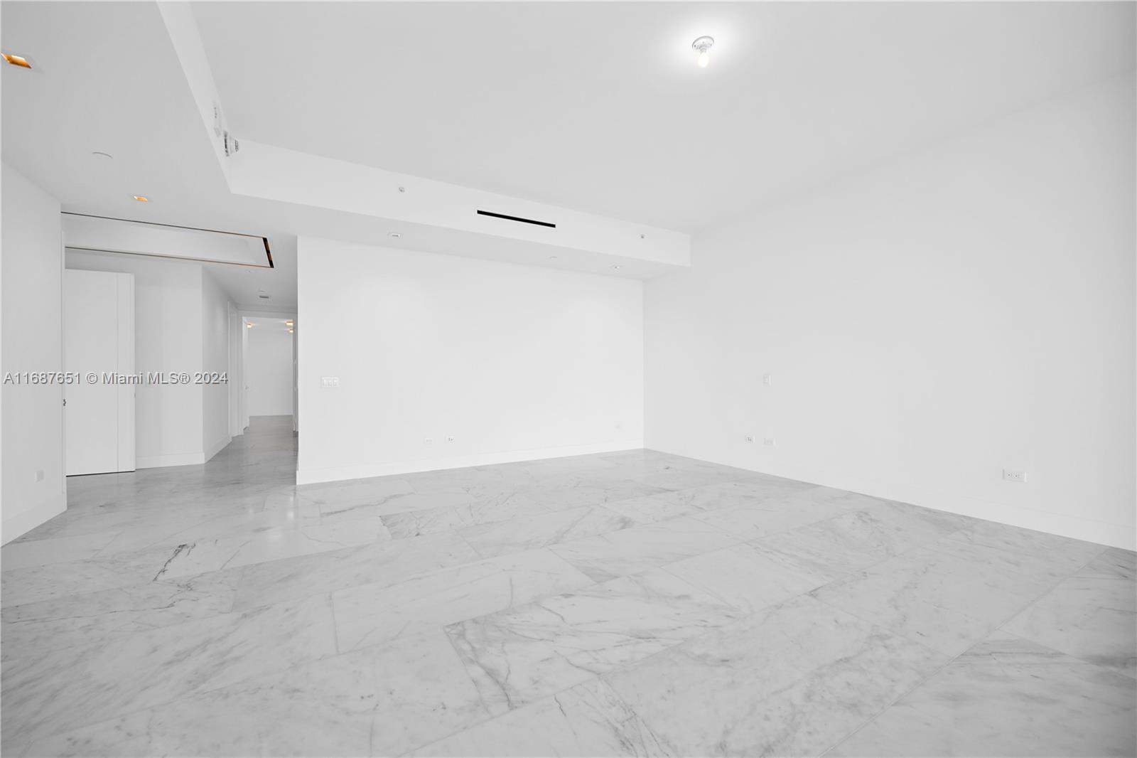 NORTH BISCAYNE BEACH AMEN - Residential