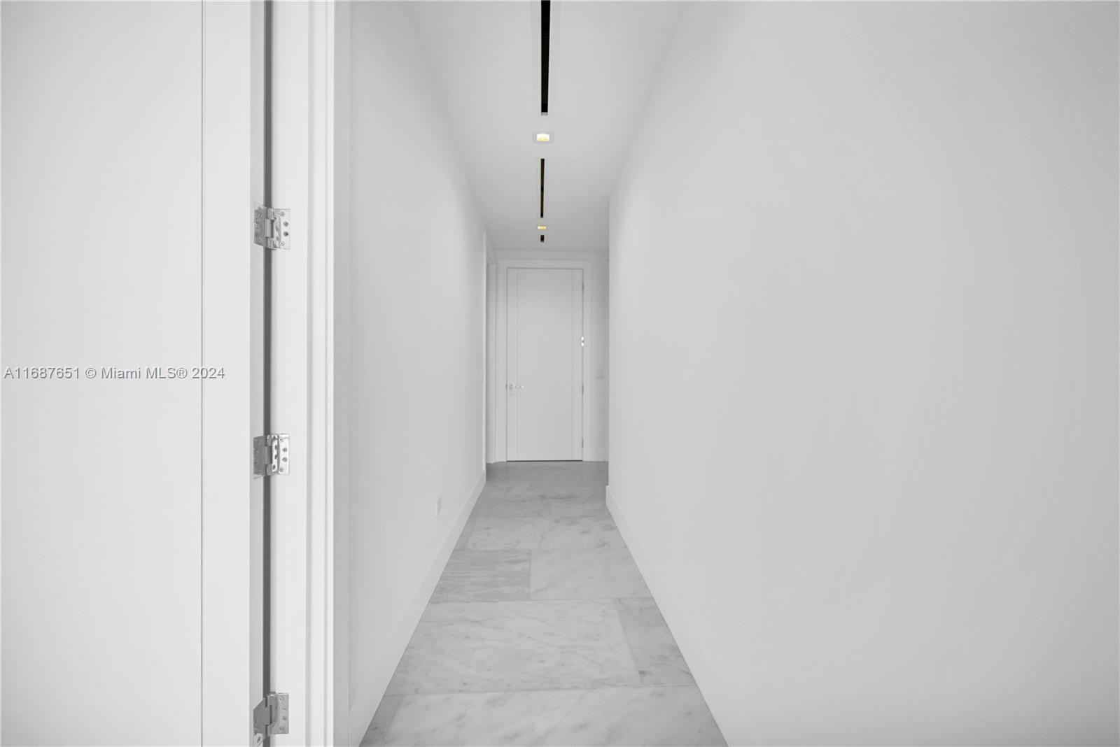 NORTH BISCAYNE BEACH AMEN - Residential