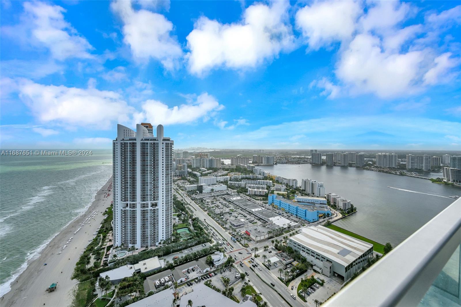 NORTH BISCAYNE BEACH AMEN - Residential